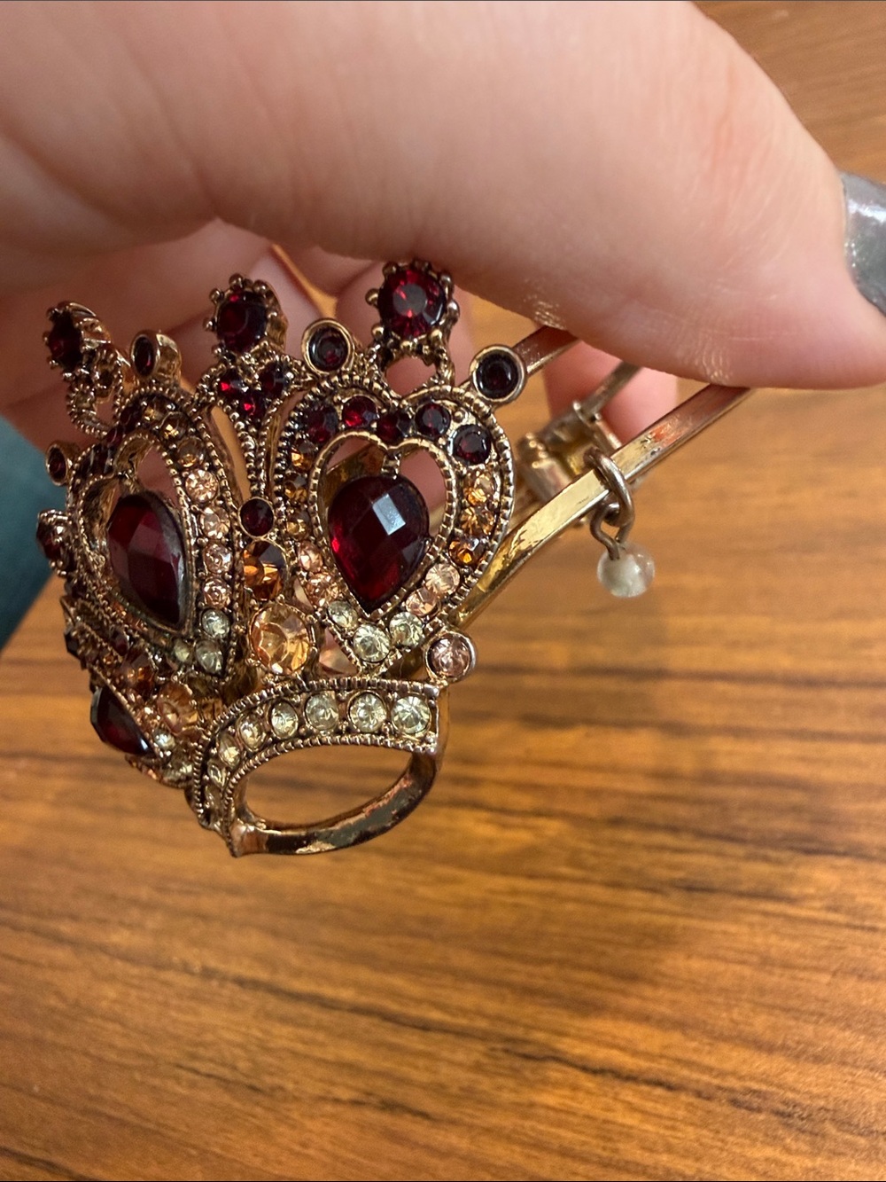 Betsey Johnson jewel encrusted crown bangle - Picture 4 of 4
